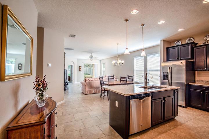 Kitchen / Living Room