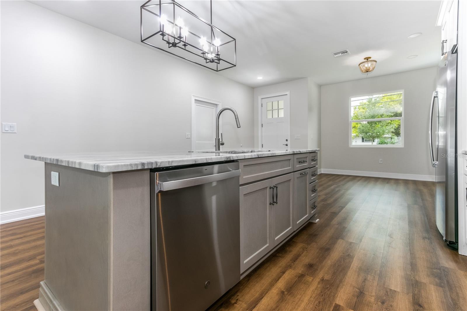 Kitchen Island Dining space
