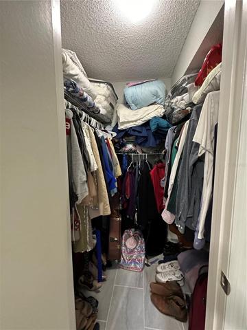 Walk in closet