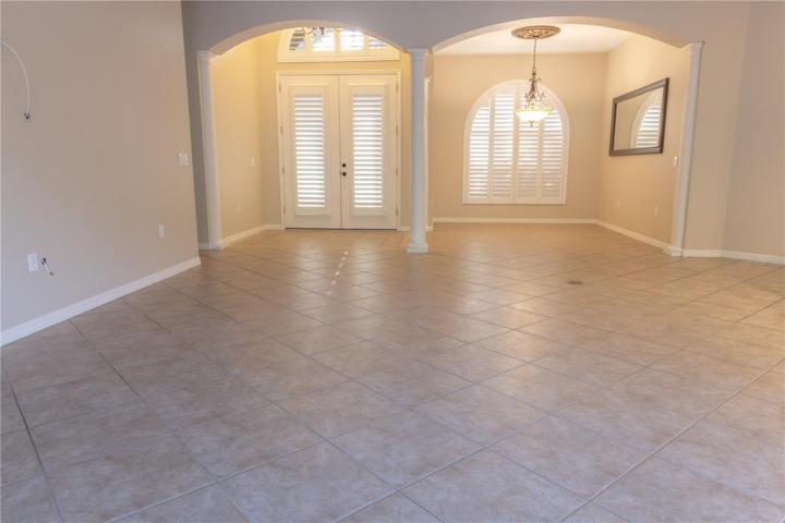 Vacant living room/dining room