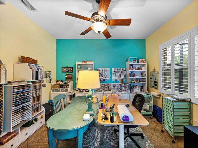 Craft room/den/officee