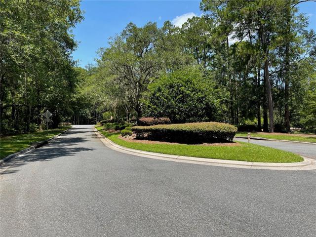 Entry to Neighborhood