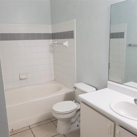 tub with shower head