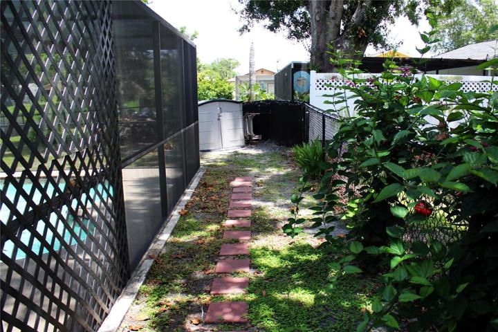 side yard
