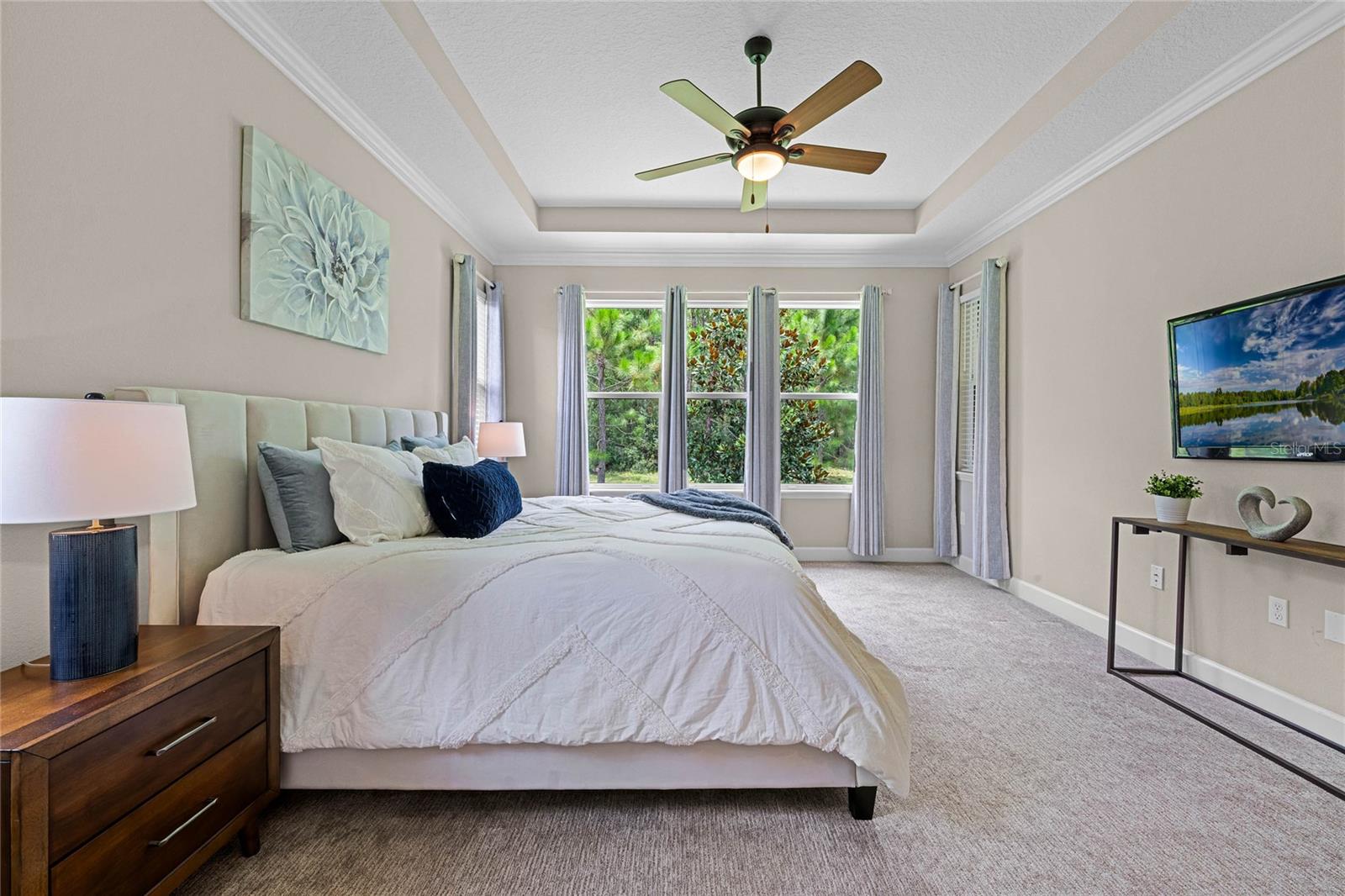 14' x 15'9" Master Bedroom w/ crown molding, tray ceiling &amp; ceiling fan