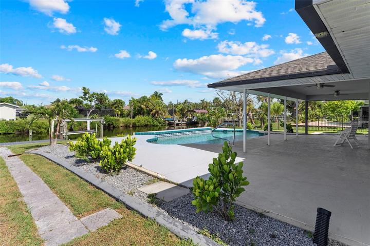 Side view patio