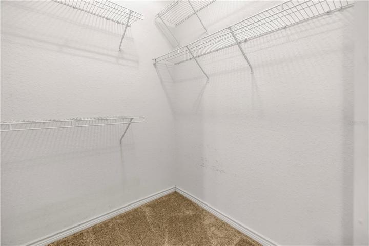 Walk-in Closet