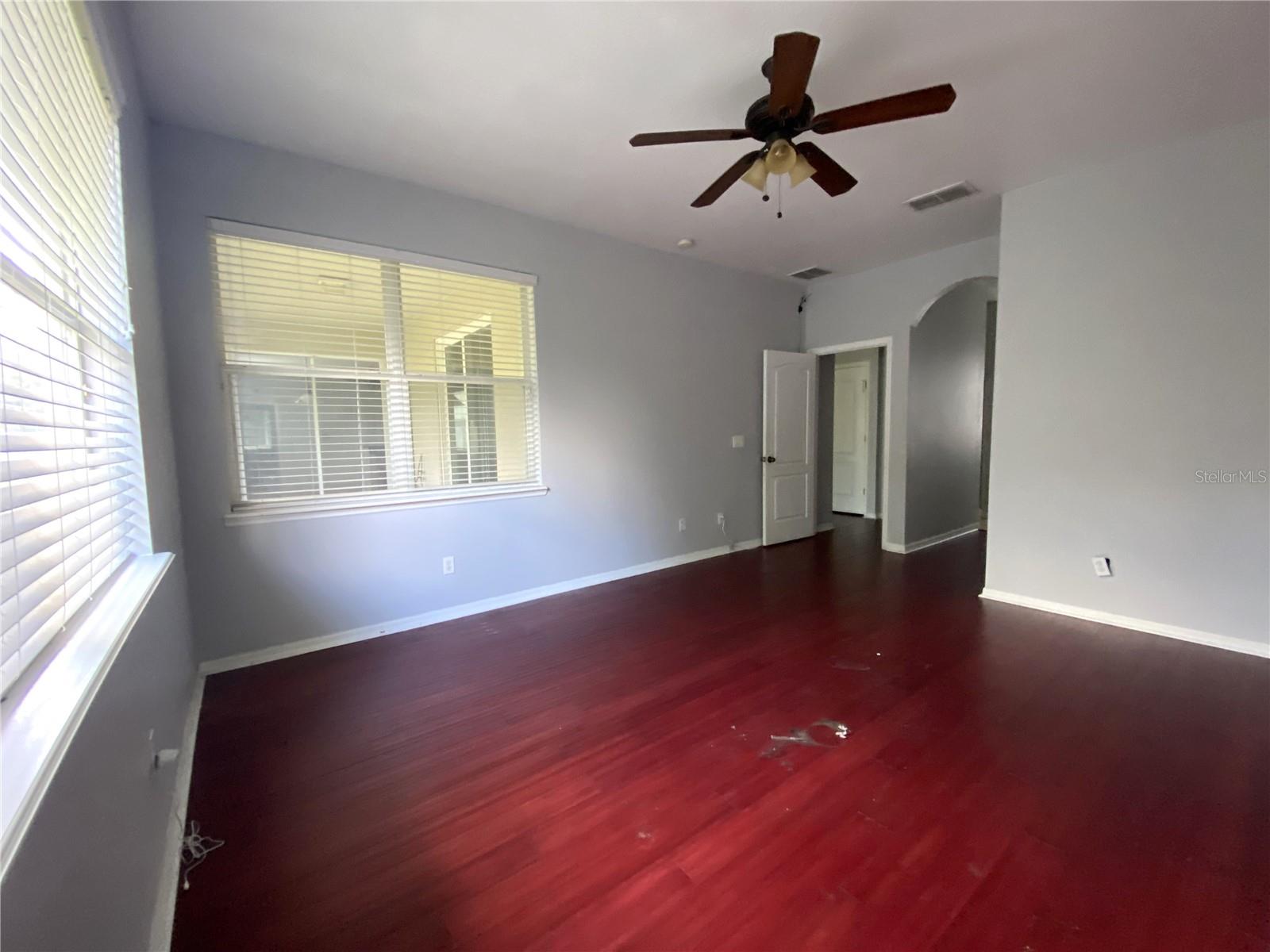 Master. Archway to huge walk in closet and bathroom