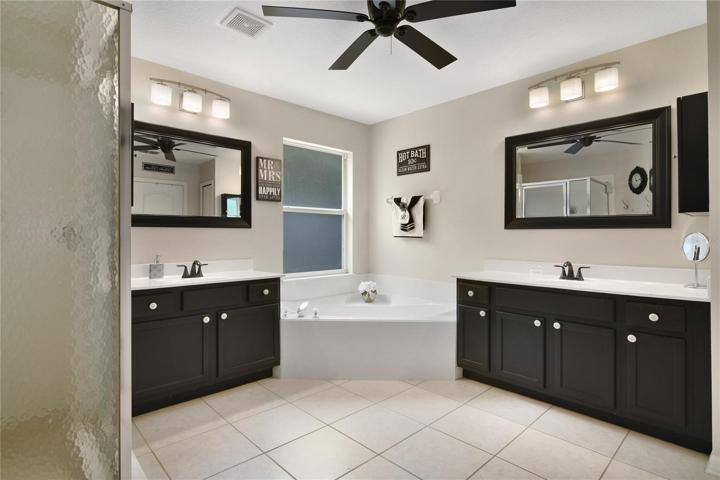 PRIMARY EN-SUITE BATH.