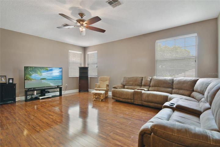BONUS/LOFT.