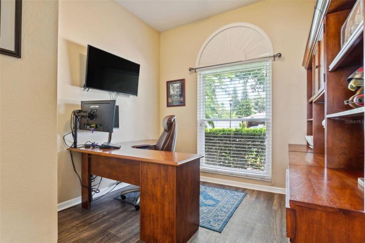 OFFICE BY FRONT DOOR