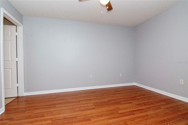 Master w/ Ensuite Bathroom