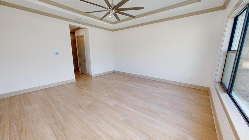 Primary ensuite bedroom