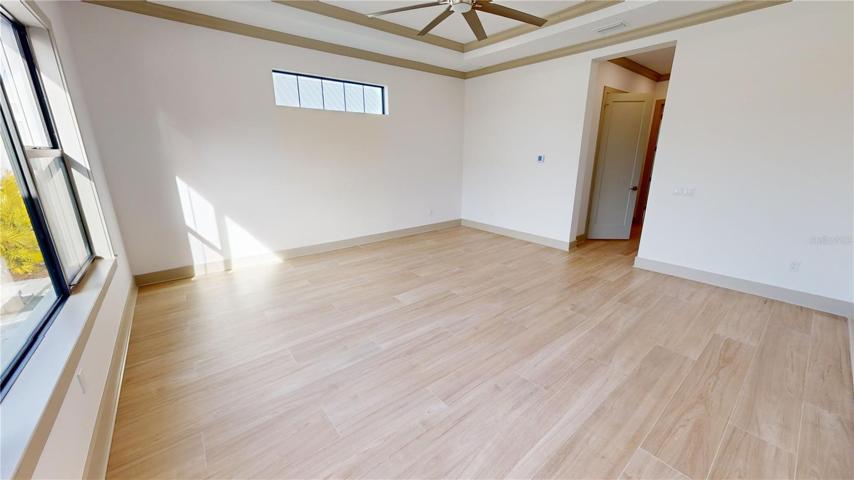 Primary ensuite bedroom