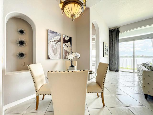 Eating area off kitchen