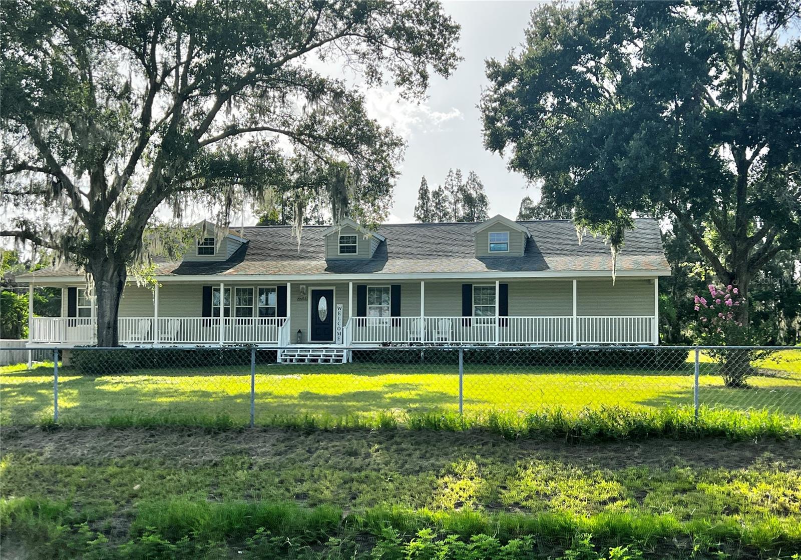 What a gorgeous property!