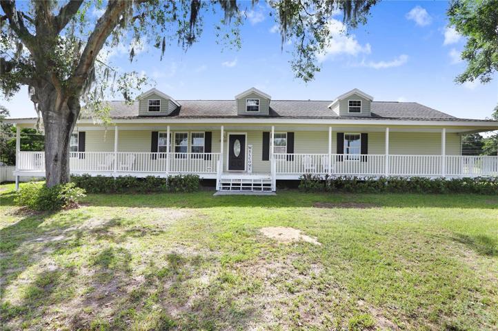 Welcome to this gorgeous Country Farmhouse in Valrico, FL!