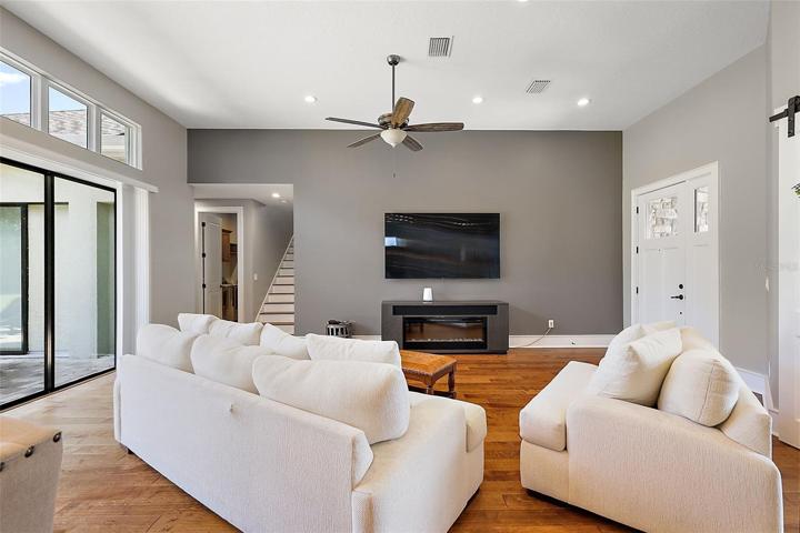 Living area w/engineered hardwood flooring