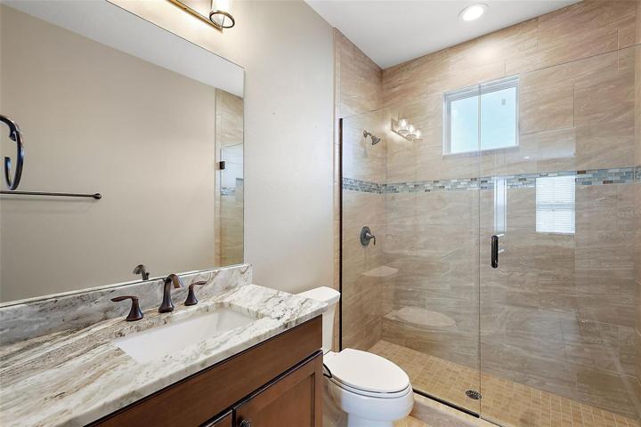 3rd Bathroom 2nd fl w/tiled walk in shower