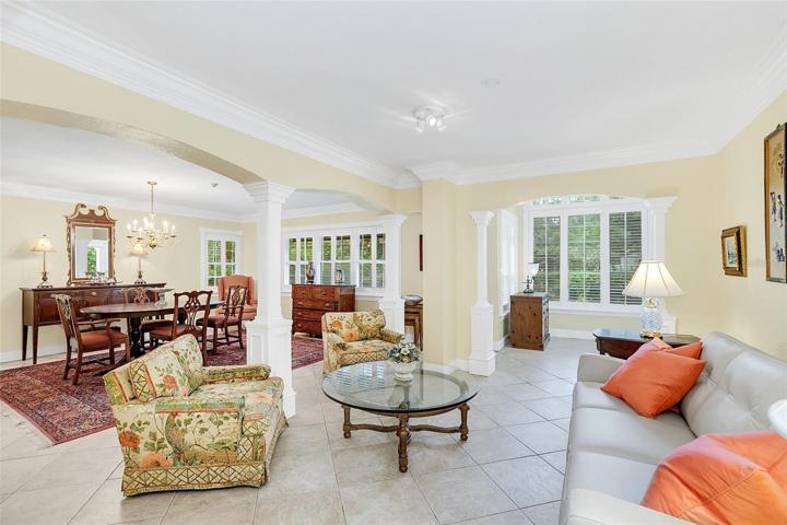Open flow Living to Dining space