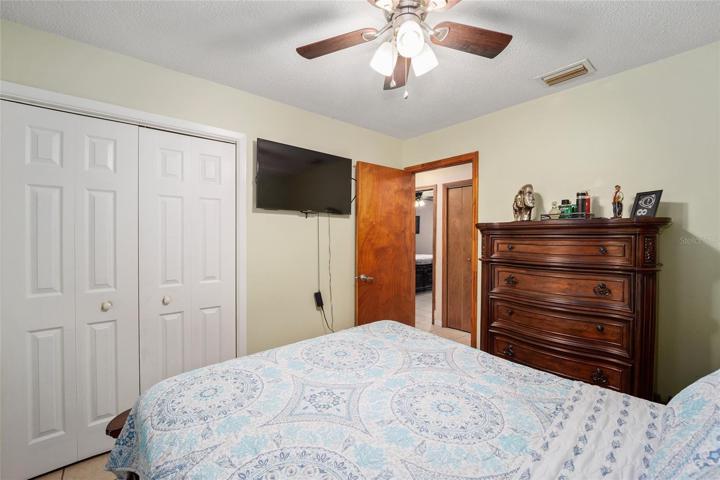 Guest bedroom #2