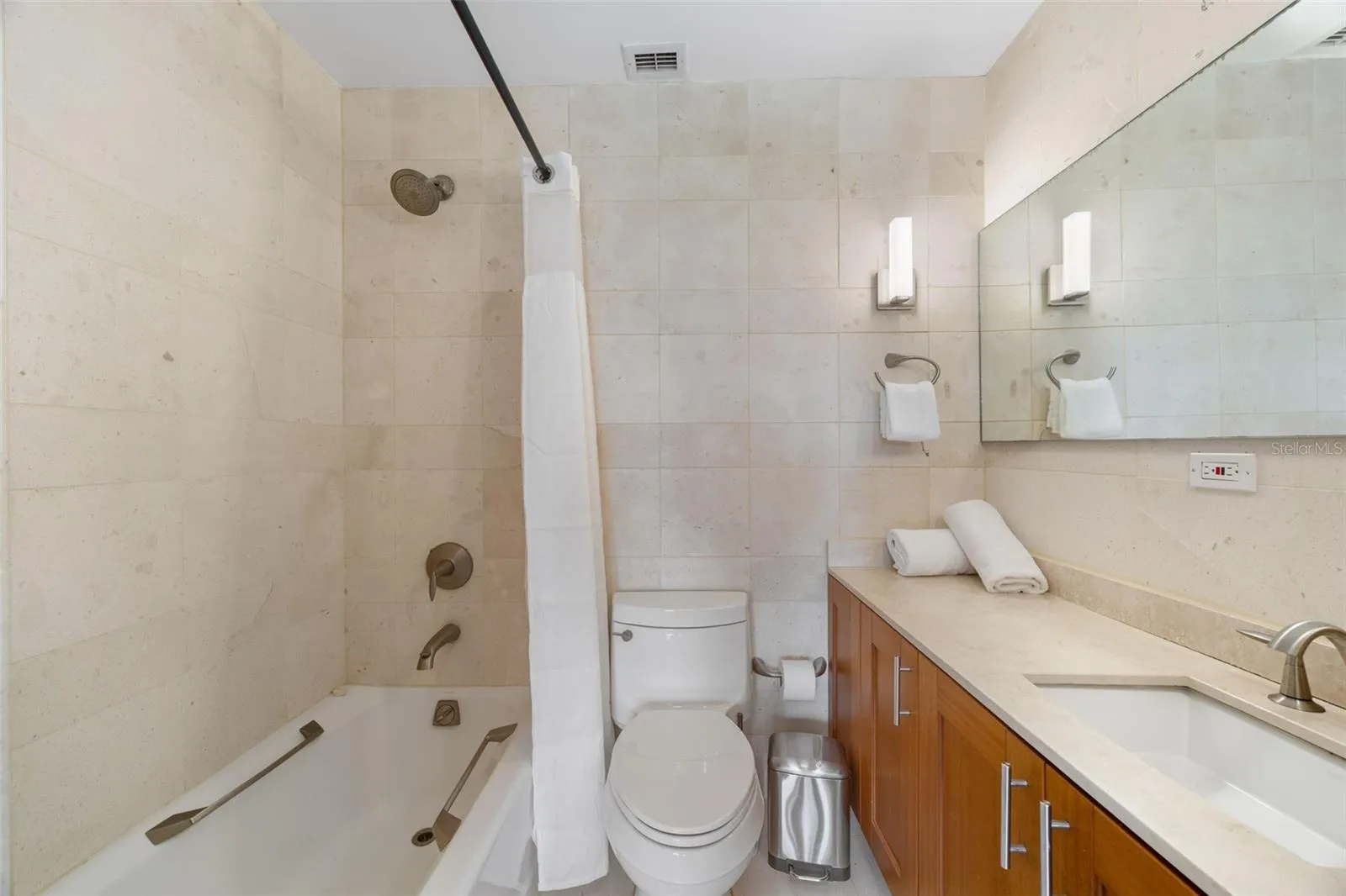 Rio Grande, Puerto Rico 00745, 4 Bedrooms Bedrooms, 0 ,4 BathroomsBathrooms,Residential Lease,For Rent,COCO BEACH BOULEVARD,0,PR9101218