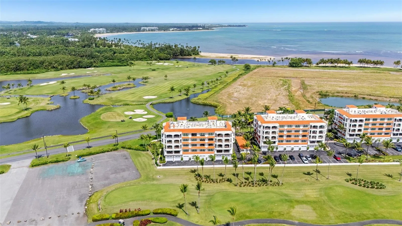 Rio Grande, Puerto Rico 00745, 4 Bedrooms Bedrooms, 0 ,4 BathroomsBathrooms,Residential Lease,For Rent,COCO BEACH BOULEVARD,0,PR9101218