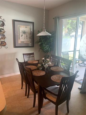 Dinette with 80th slidersLeading onto pool deck