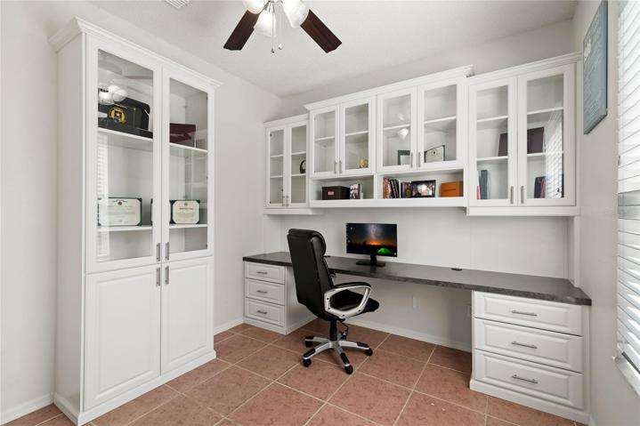 BEDROOM #4/OFFICE!