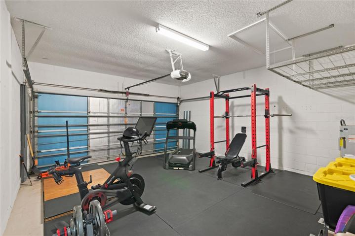 LARGE 2 CAR GARAGE!