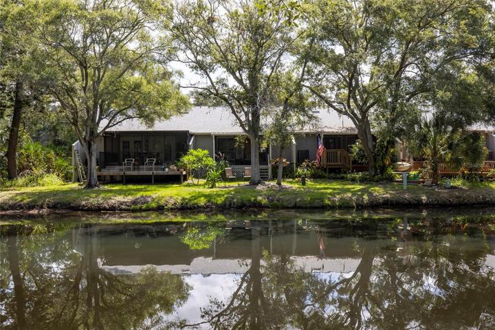 Welcome to 441 Swalecliff Close in Palm Harbor