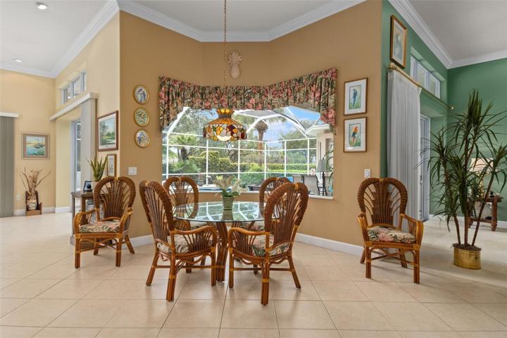 BREAKFAST NOOK