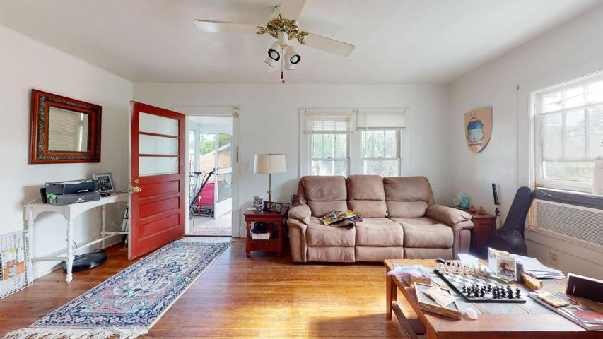 Upper garage apartment living room