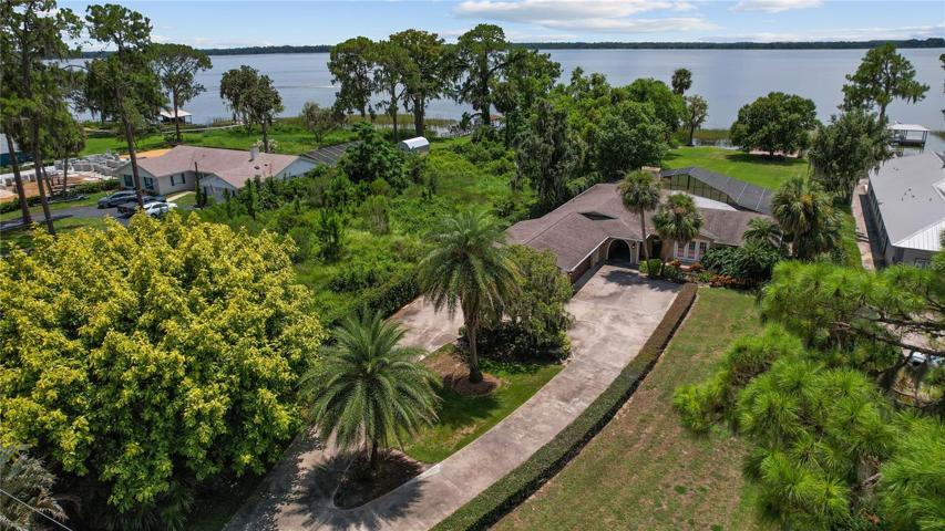 Wake up every day to gorgeous LAKE DORA VIEWS, spend weekends boating on the HARRIS CHAIN OF LAKES or enjoy Downtown Tavares and all the dining, shops, events and entertainment the local community has to offer!