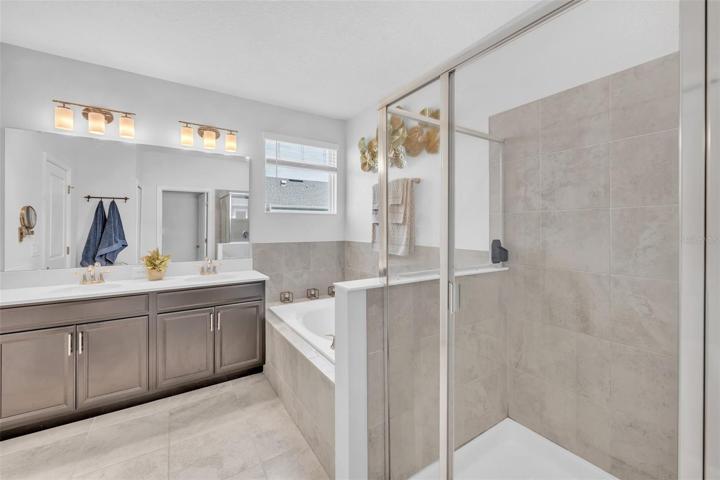 Primary Ensuite Bath