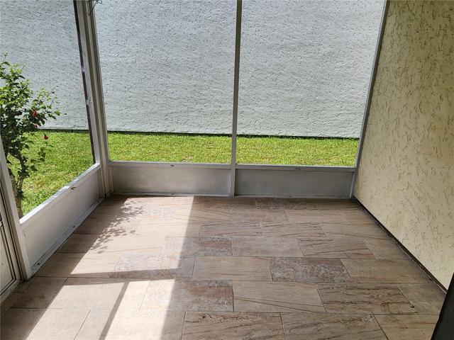 TILED LANAI