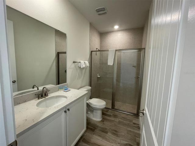 Fist floor bathroom