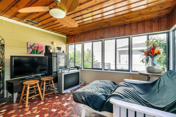 Sunroom with A/C