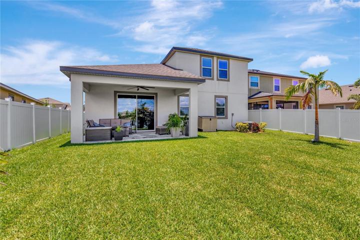GREAT FULLY FENCED YARD