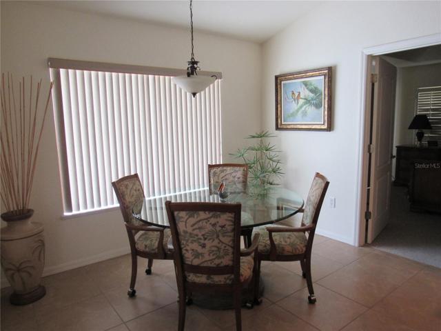 DINETTE AREA