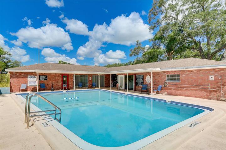The community boasts a pool for cooling off on hot summer days, and on-site washers and dryers offer additional laundry options.