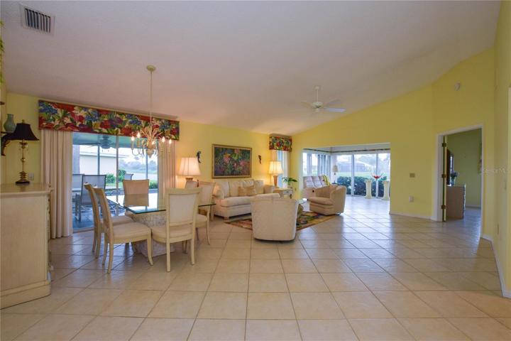 Living Room/Dining Room