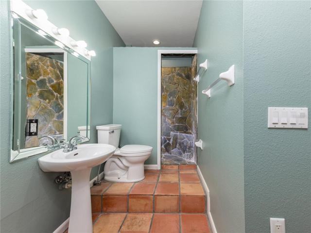 Lower Floor Bath