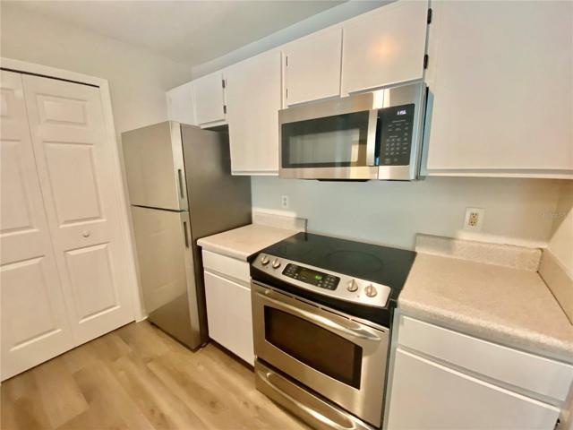 STAINLESS STEEL APPLIANCES