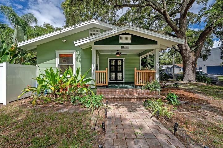 1920's ADORABLE bungalow