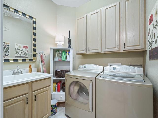 Laundry room with sink