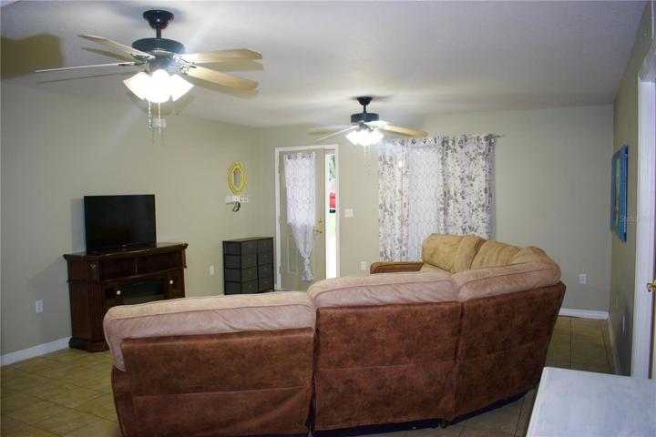 fireplace with tv that will remain