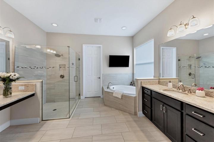 ensuite master bathroom
