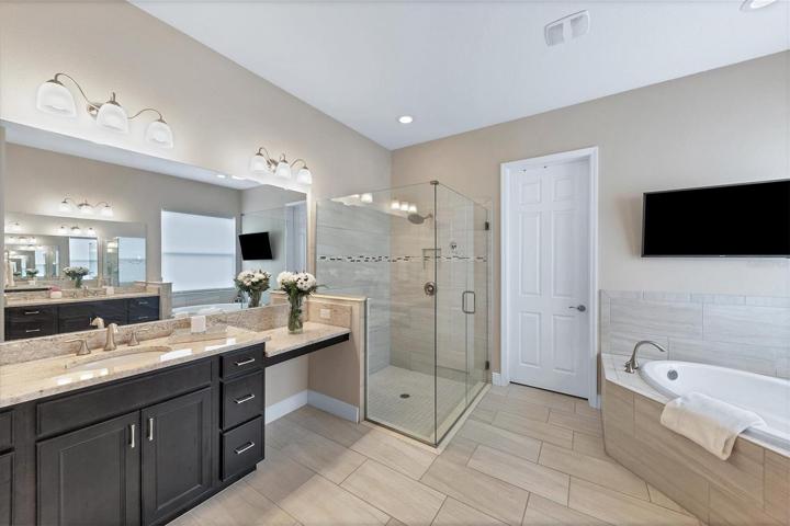 dual sinks, garden tub, separate shower stall