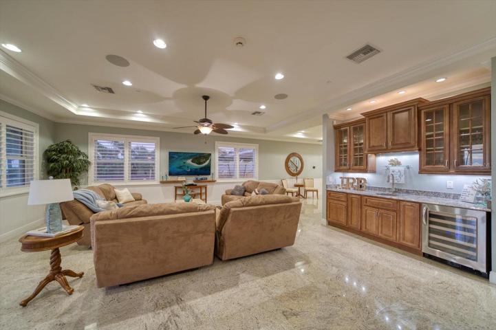 Entertaining or relaxing, the residence has so much to offer for living by the sea!